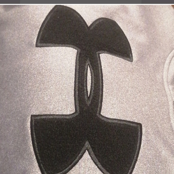 Under armour new hoody - Picture 1 of 2